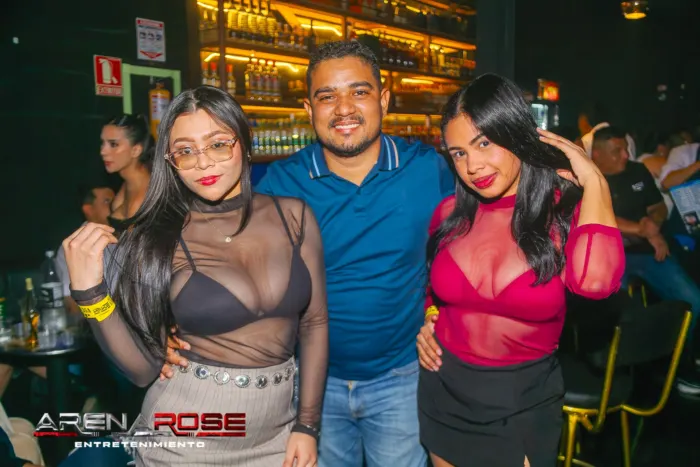 Nelson Velásquez en Arena Rose, foto 2