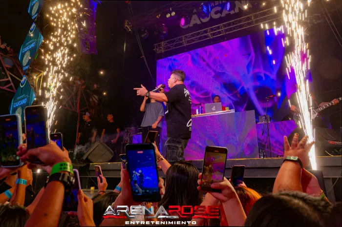 Yelsid — Remember Reggaeton en Arena Rose, foto 8